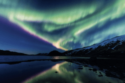 Aurora-Reflection-10