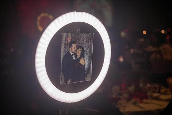 Instantly share to your Facebook or Instagram profile